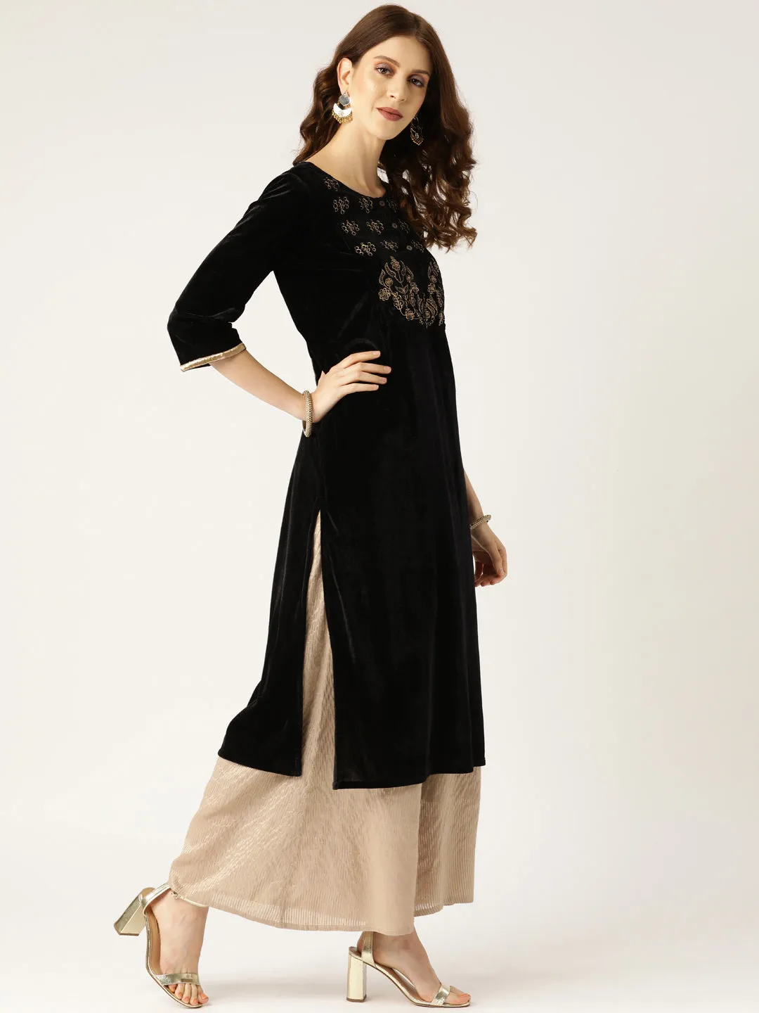 Black Zari Embroidered Velvet Kurta