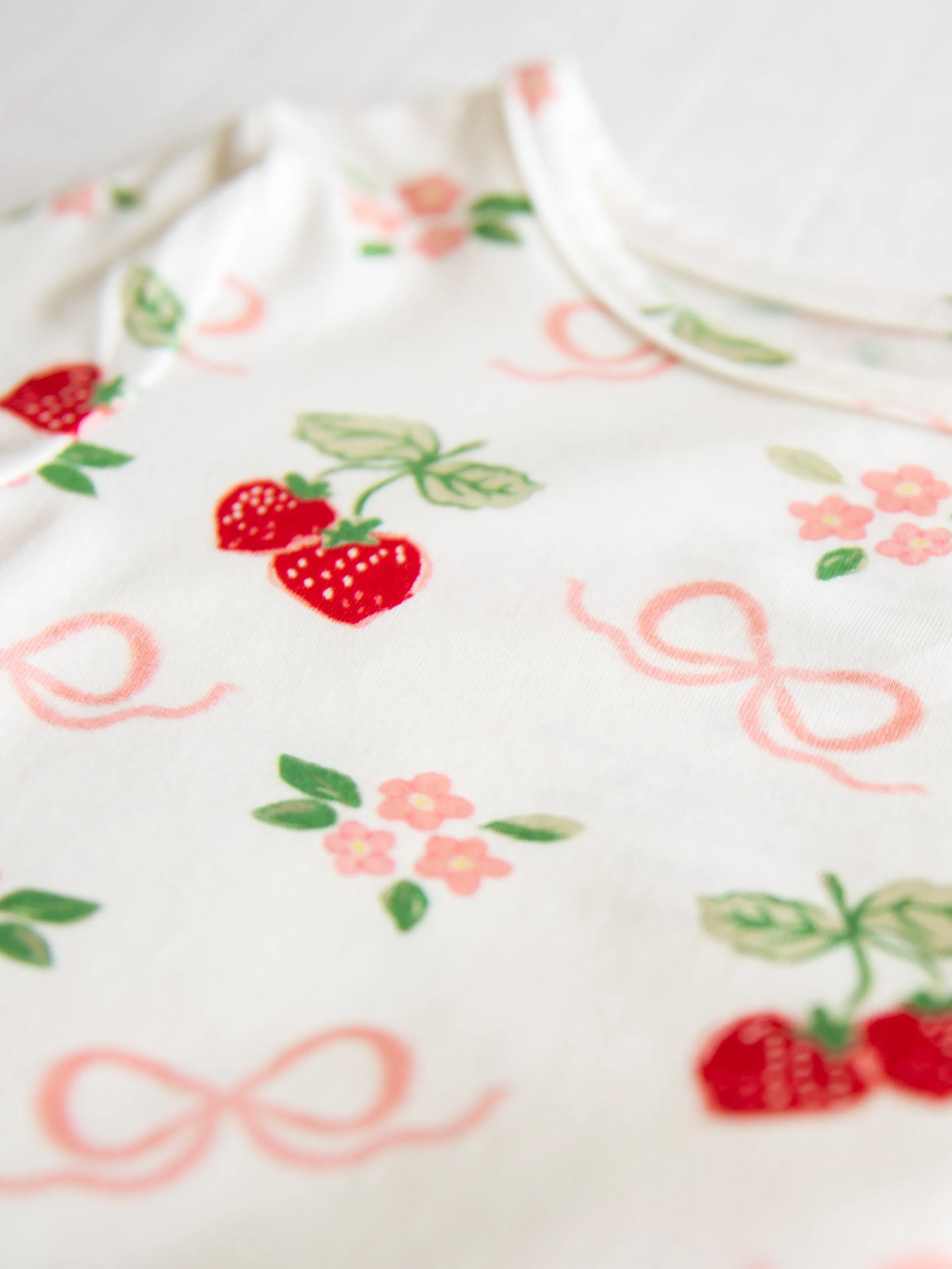 Cloud Fitted Pajamas - Sweet Berry Bows