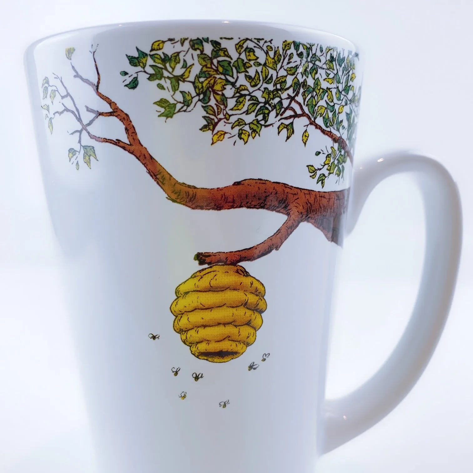 Disney Winnie the Pooh Honey Pot Ladder Latte Long Sleek Ceramic Mug Cup 18oz