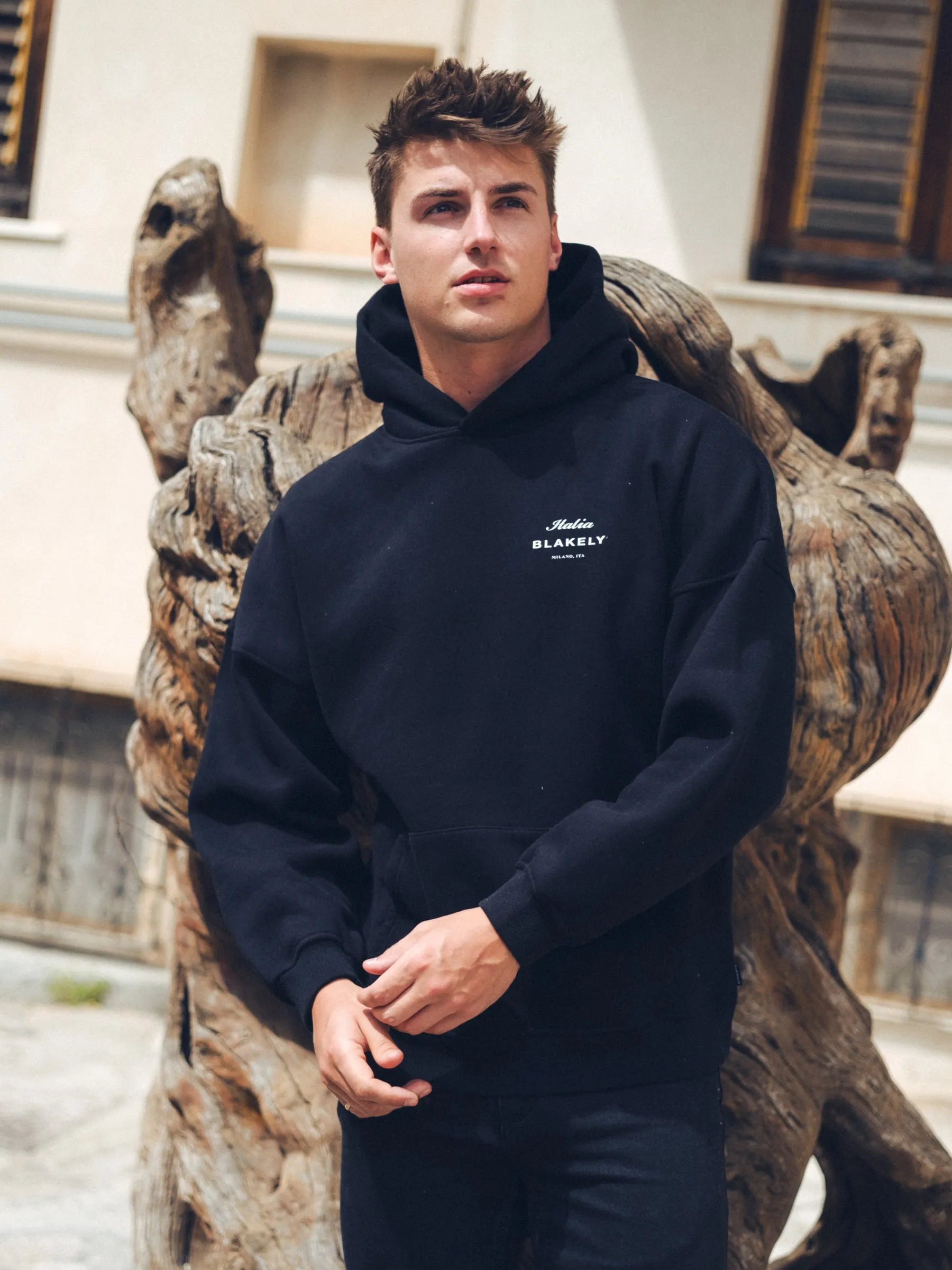 Italia Relaxed Hoodie - Black