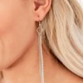 Paparazzi Accessories - 7 Days a SLEEK Fashion Fix White Earrings December 2019