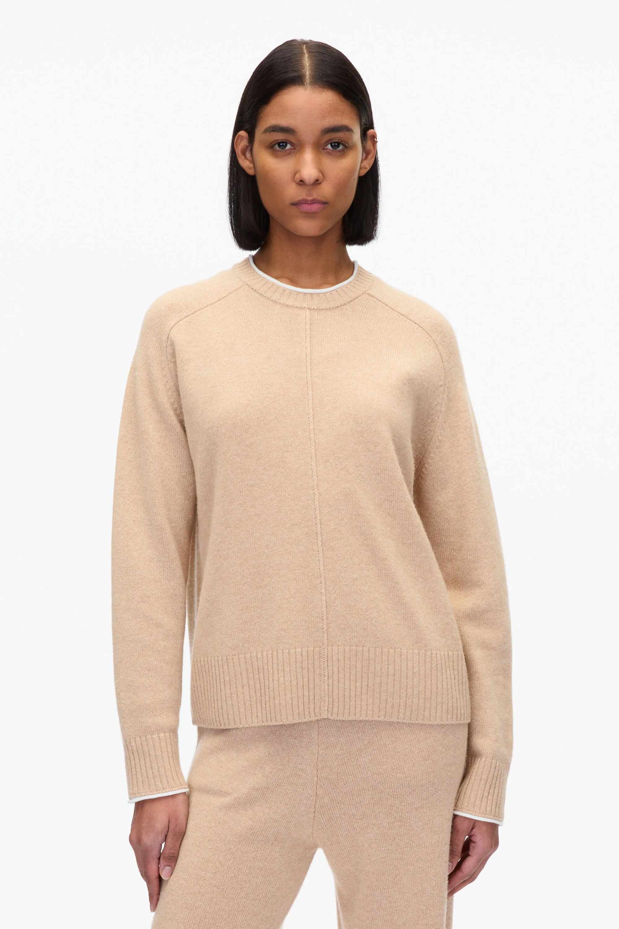 Relaxed Crewneck w Contrast Trims