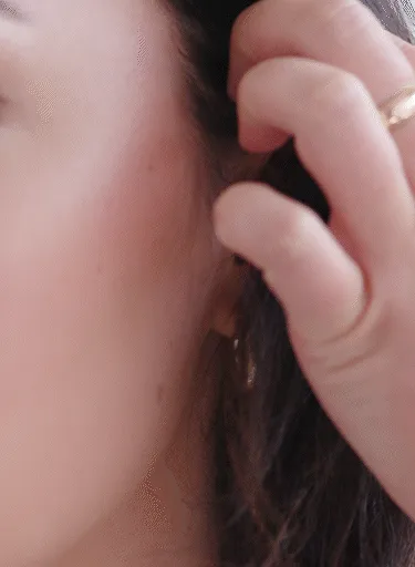 Small Bold Hoops