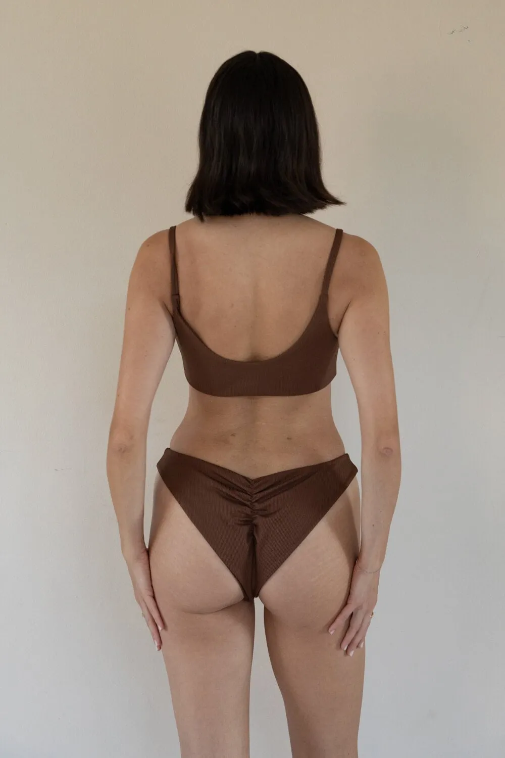 The Sleek Scrunch Bottoms - Ribbed Espresso