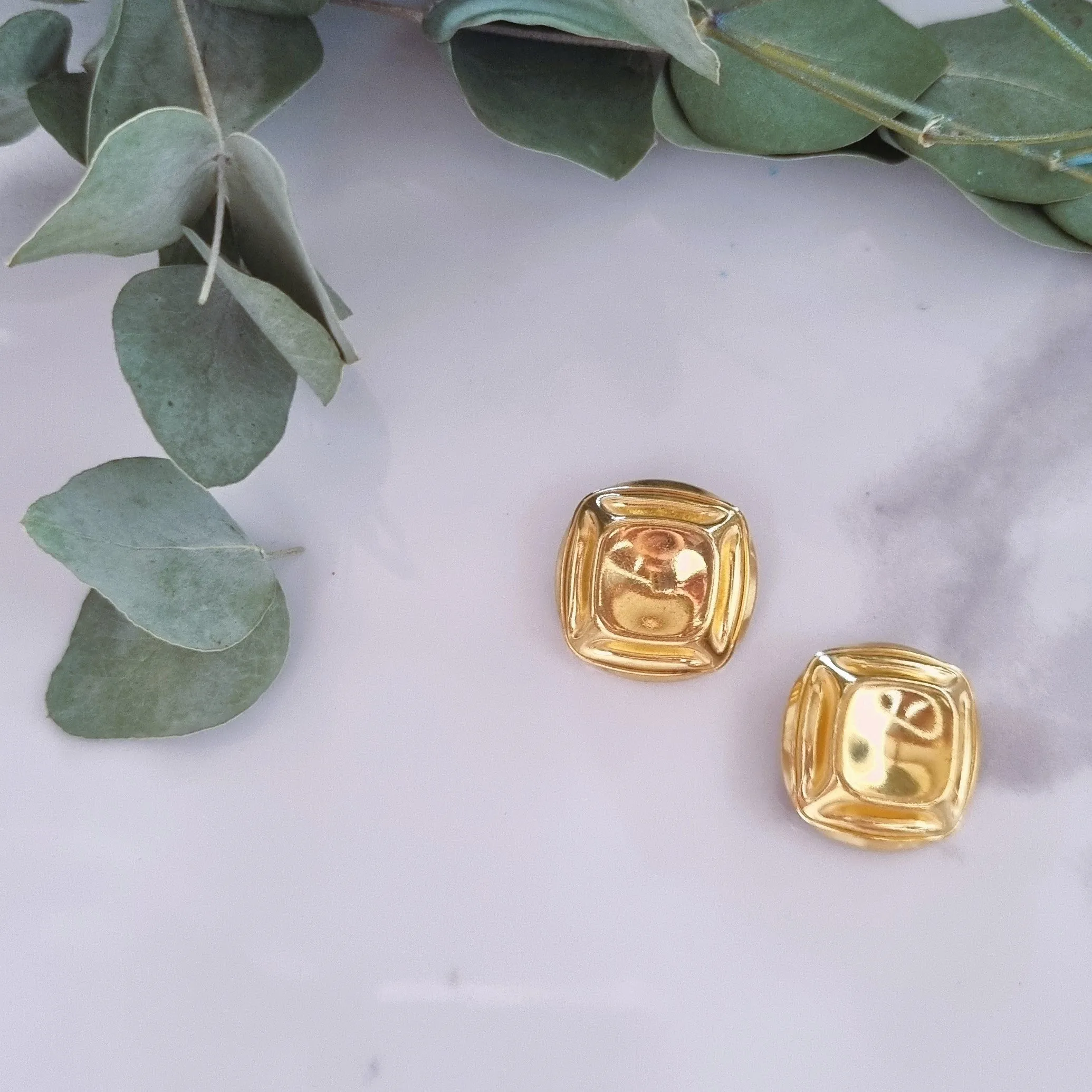 Vintage earrings - Gold squared