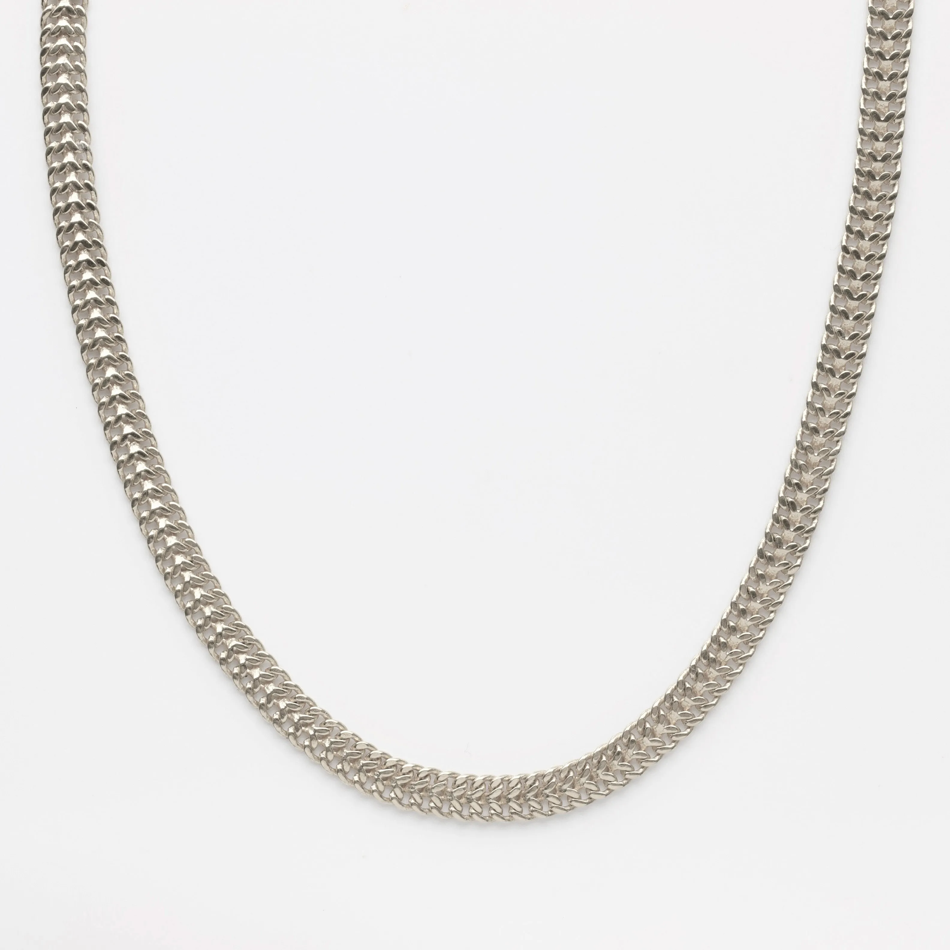 Vintage Luxe Woven Chain