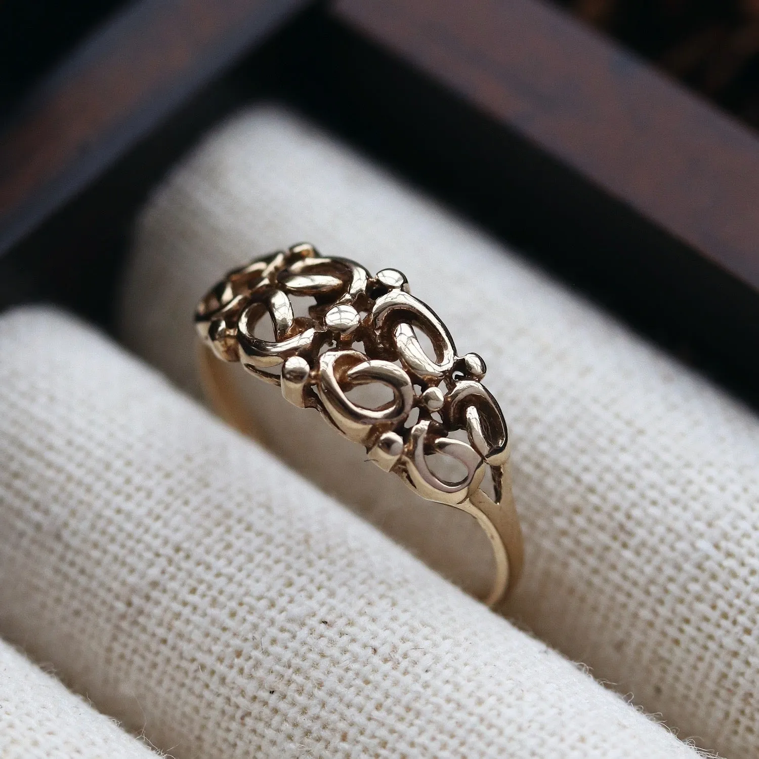 Vintage Nell Ring - Classic and Stylish Womens Jewelry Piece