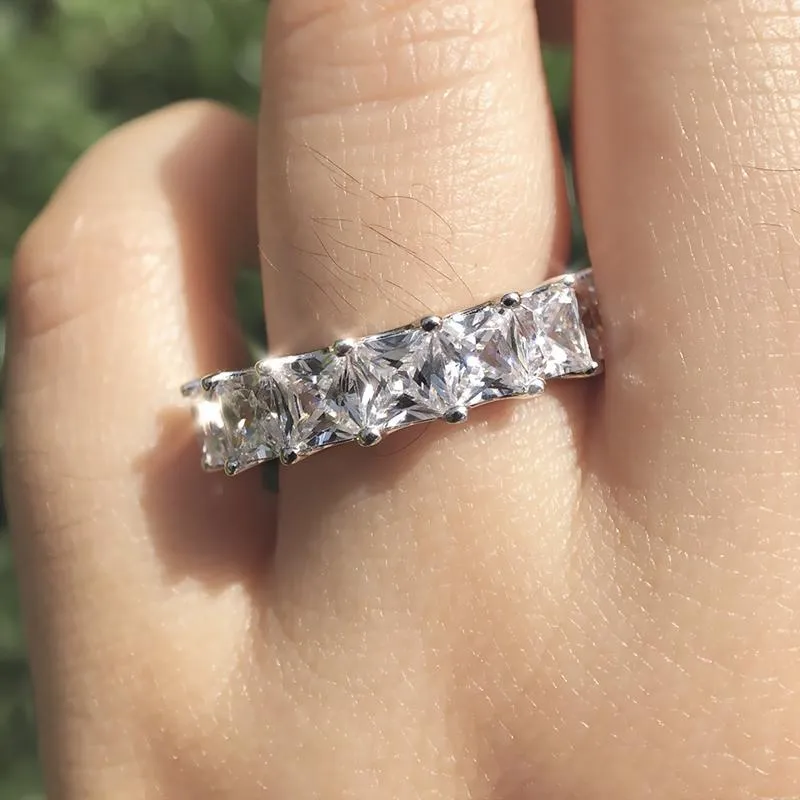 Vintage Princess Cut Band