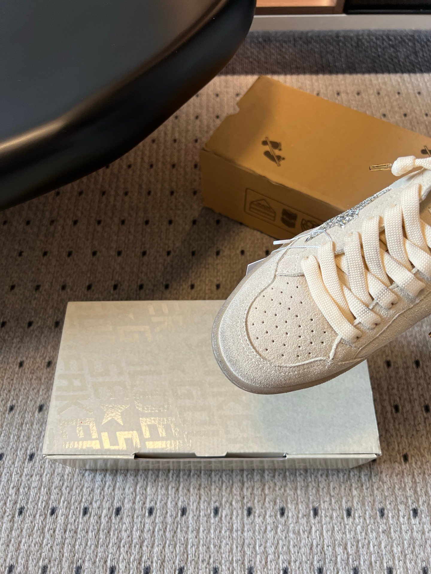 White Ball Star Strap Sneakers Adult Vintage Distressed Leather Dirty Casual Street Flat Shoes For Men Women