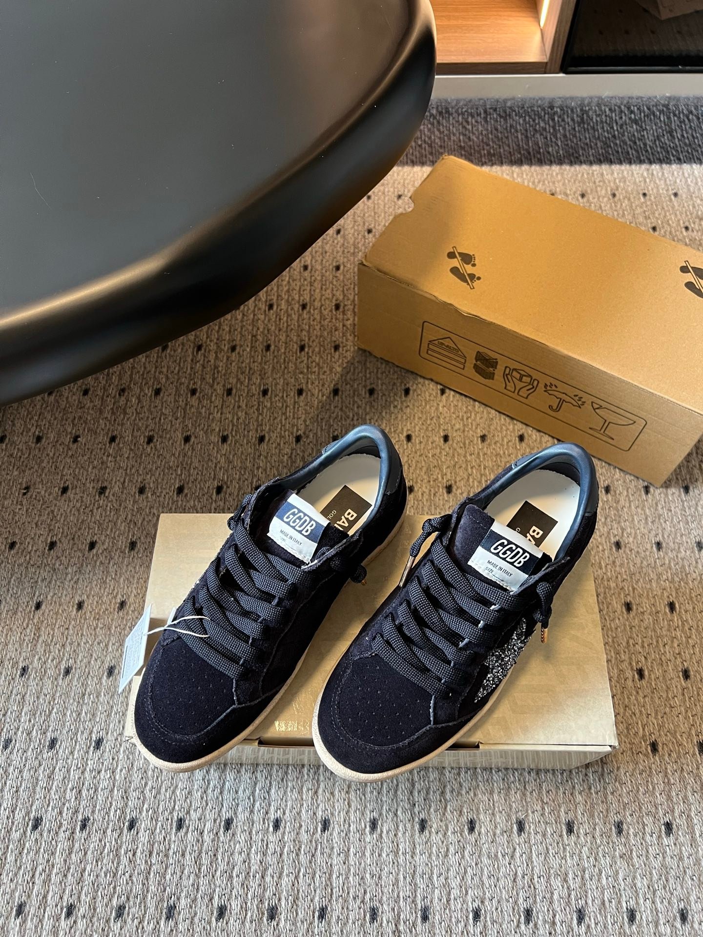 White Ball Star Strap Sneakers Adult Vintage Distressed Leather Dirty Casual Street Flat Shoes For Men Women - Image 9