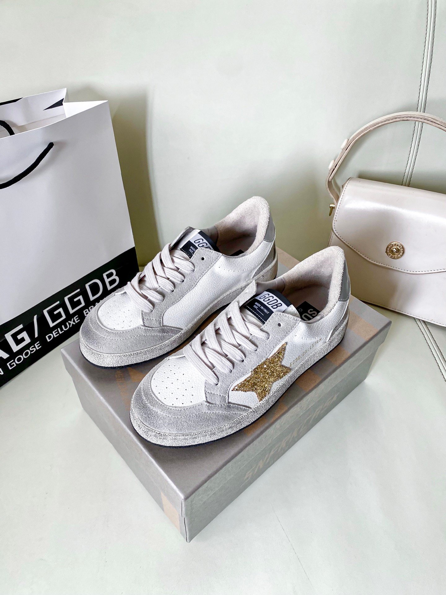 White Ball Star Strap Sneakers Adult Vintage Distressed Leather Dirty Casual Street Flat Shoes For Men Women