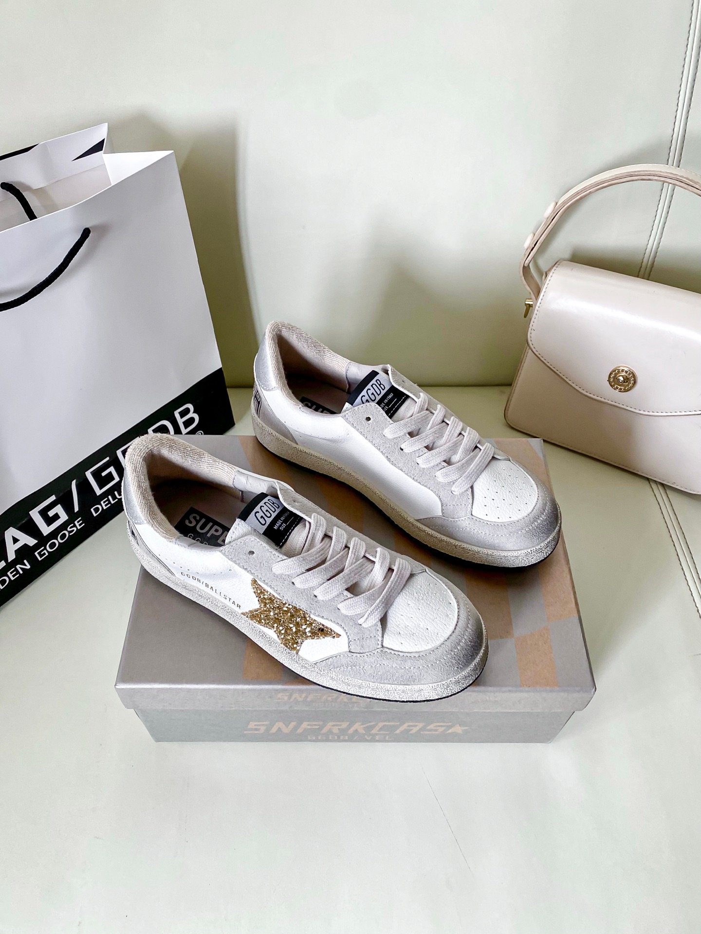 White Ball Star Strap Sneakers Adult Vintage Distressed Leather Dirty Casual Street Flat Shoes For Men Women - Image 3