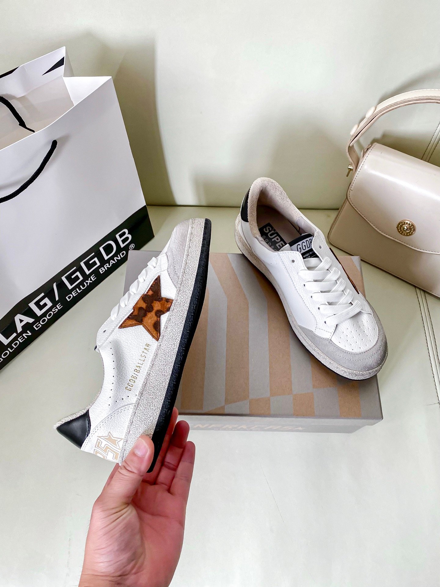 White Ball Star Strap Sneakers Adult Vintage Distressed Leather Dirty Casual Street Flat Shoes For Men Women - Image 3
